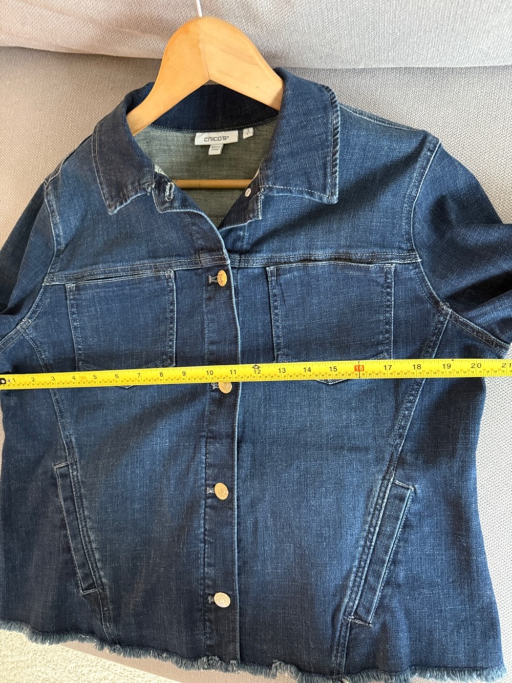 Chico's Frayed Classic Pineapple Embroidery Jacket Size L NWT - Picture 5 of 8